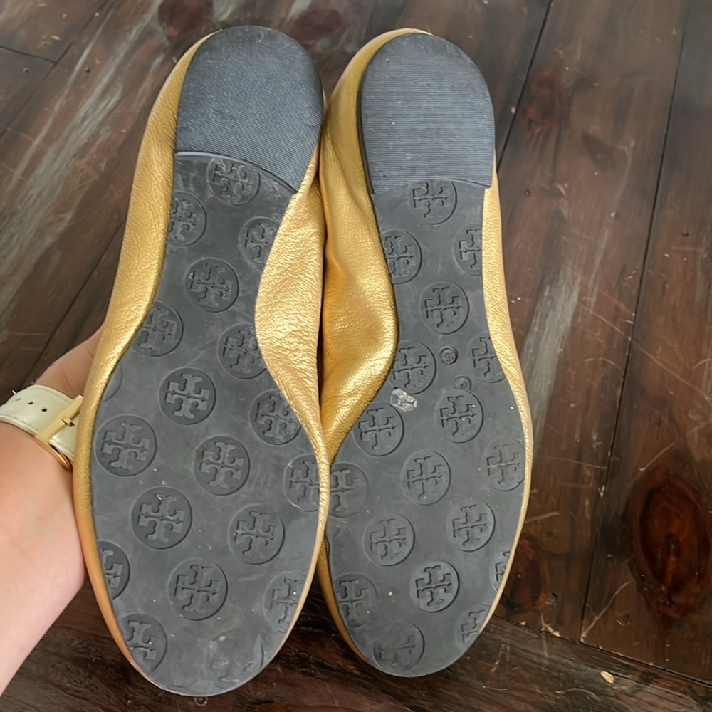 Tory Burch Gold Ballet Flat size 7 - Picture 3 of 6